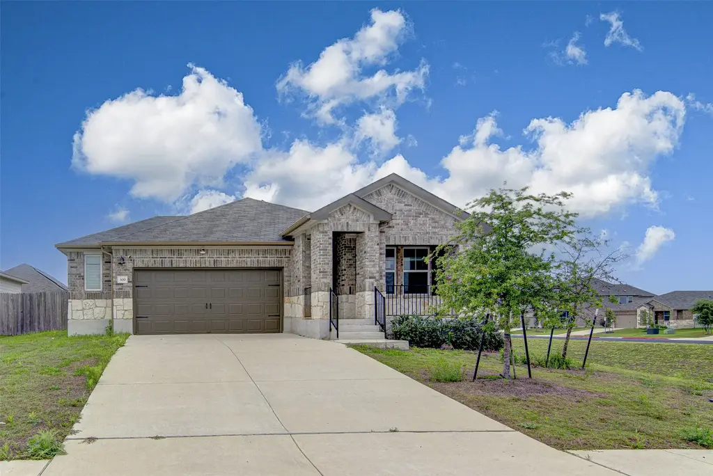 300 Bear Oak Street, Hutto