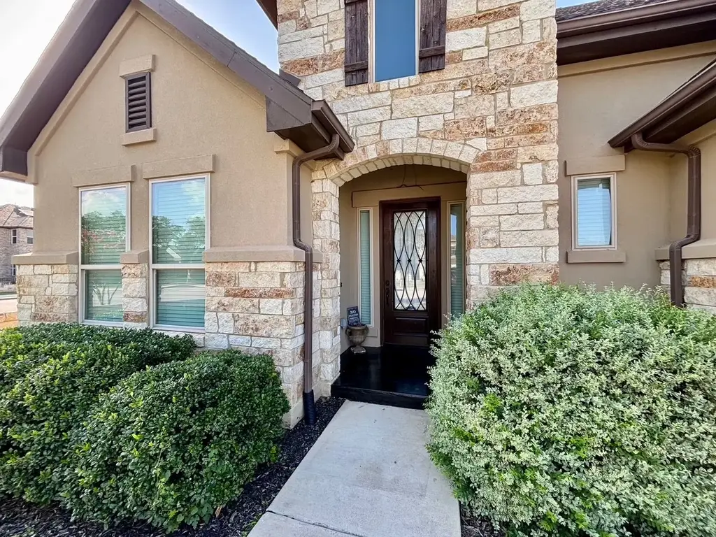 820 Desaix Drive, Georgetown