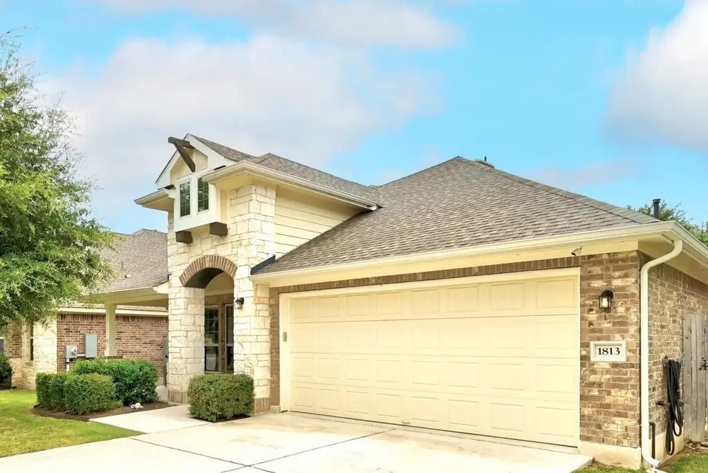 1813 Chickasaw Run, Leander