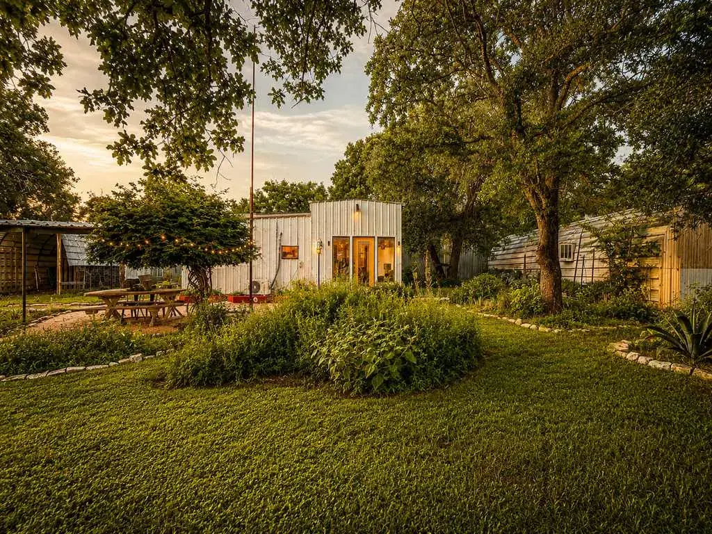 128 E Castlewood Drive, Granite Shoals