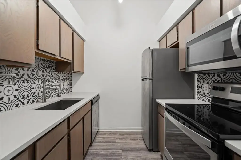 1705 Crossing Place 114, Austin