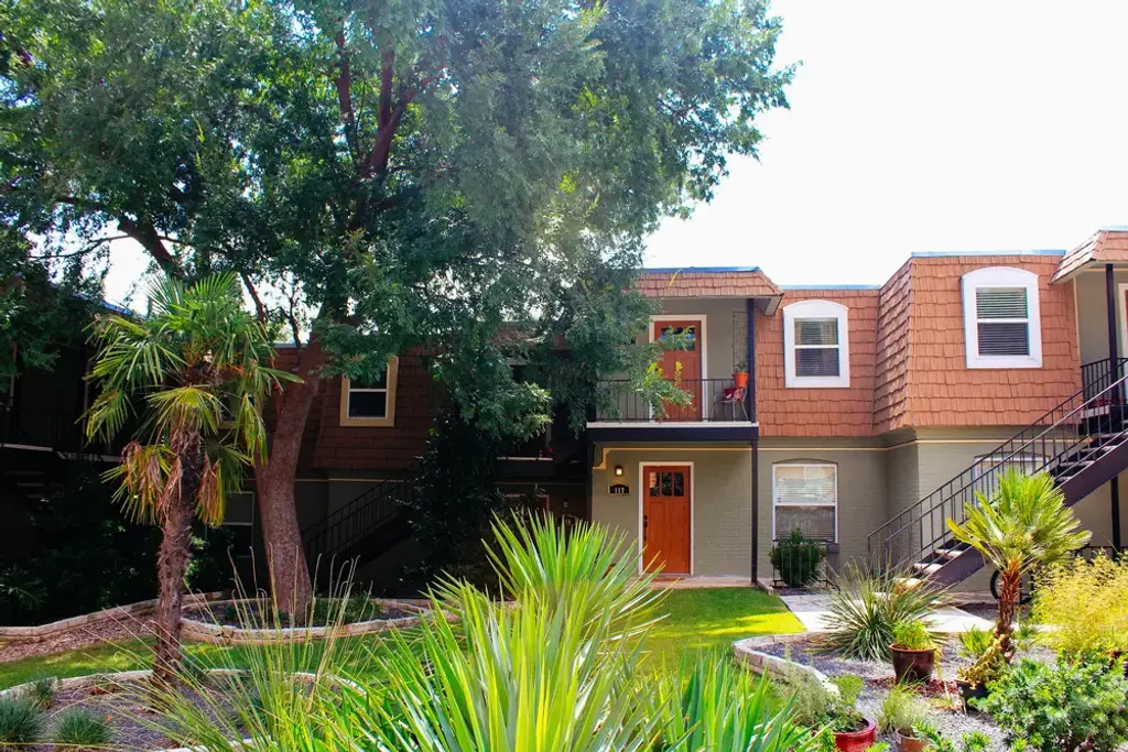 1500 E East Side Drive 117-a, Austin