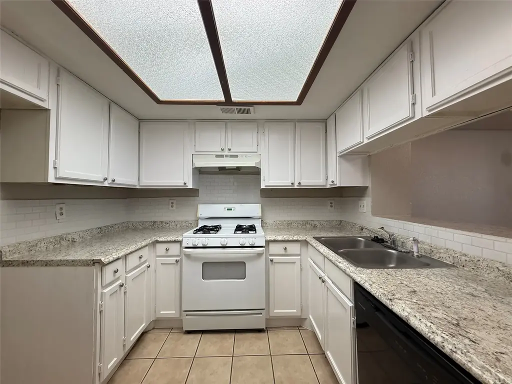 12307 Deer Falls Drive, Austin