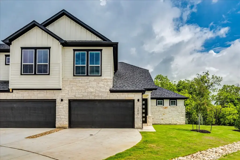 2600 Gattis School Road 1006, Round Rock