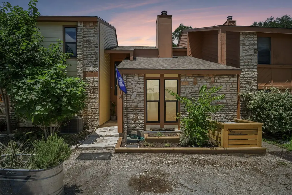 14 Cypress Fairway Village, Wimberley