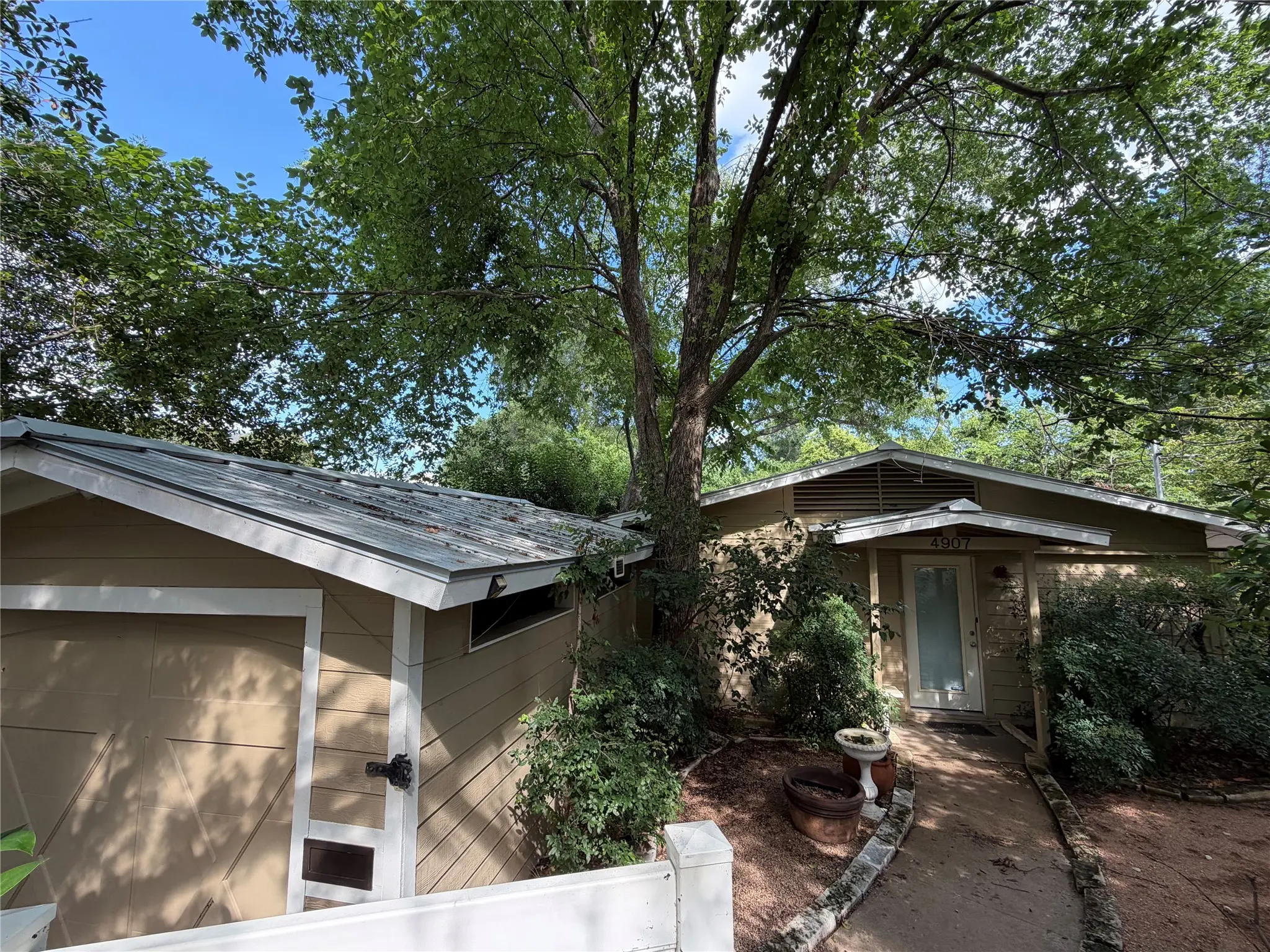 Photo of Listing #5083681