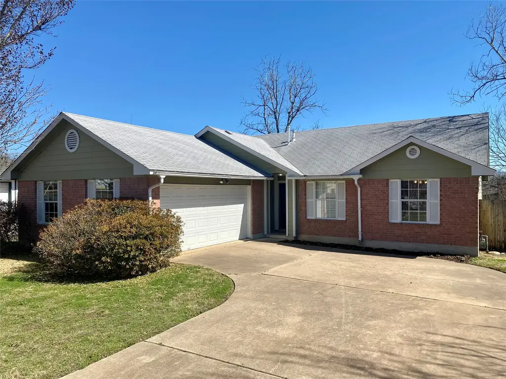 1806 Dublin Drive, Leander