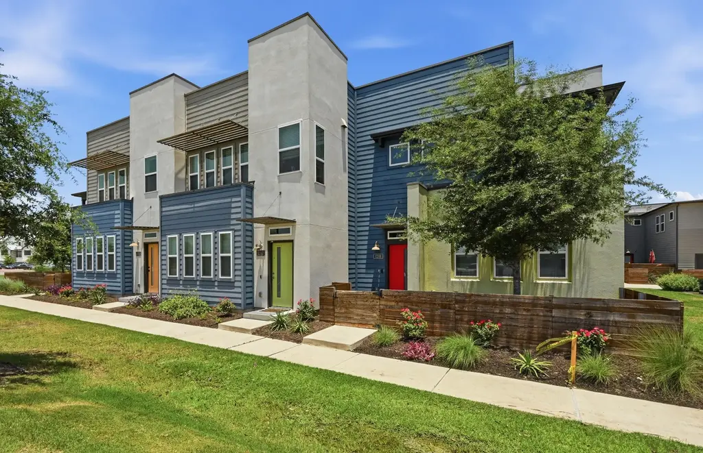 9015 Cattle Baron Path 1201, Austin