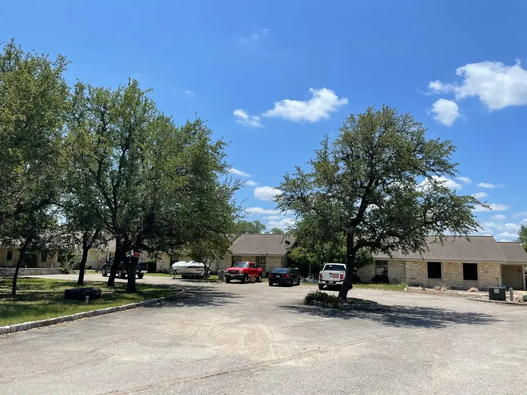 21107 Highland Lake Drive 3, Lago Vista