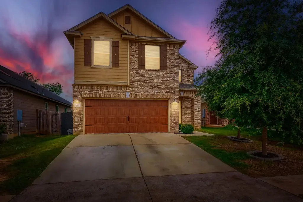 175 Gustaf Trail, Kyle