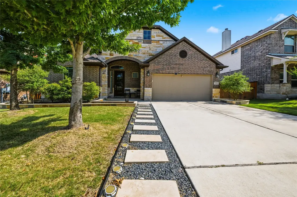 3013 Chalice Well Drive, Pflugerville