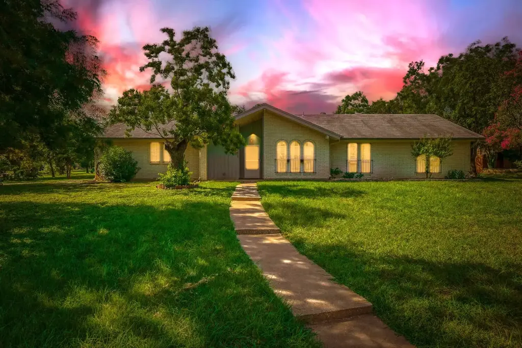 7110 Stone Ledge Circle, Austin
