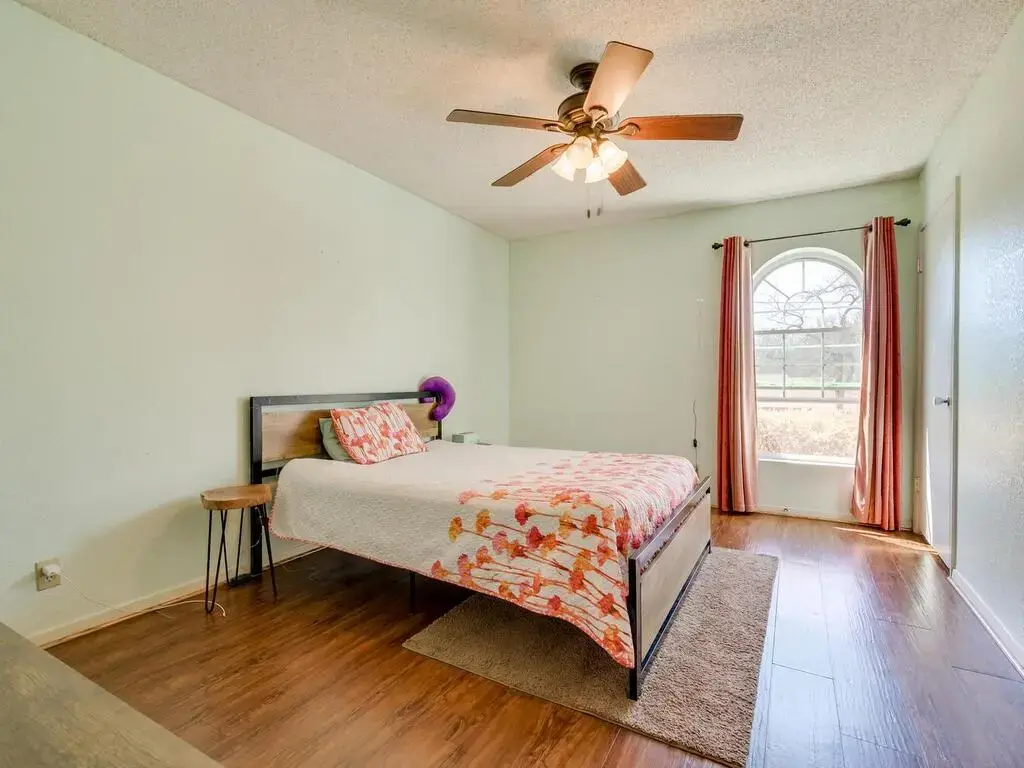 910 Duncan Lane 2, Austin