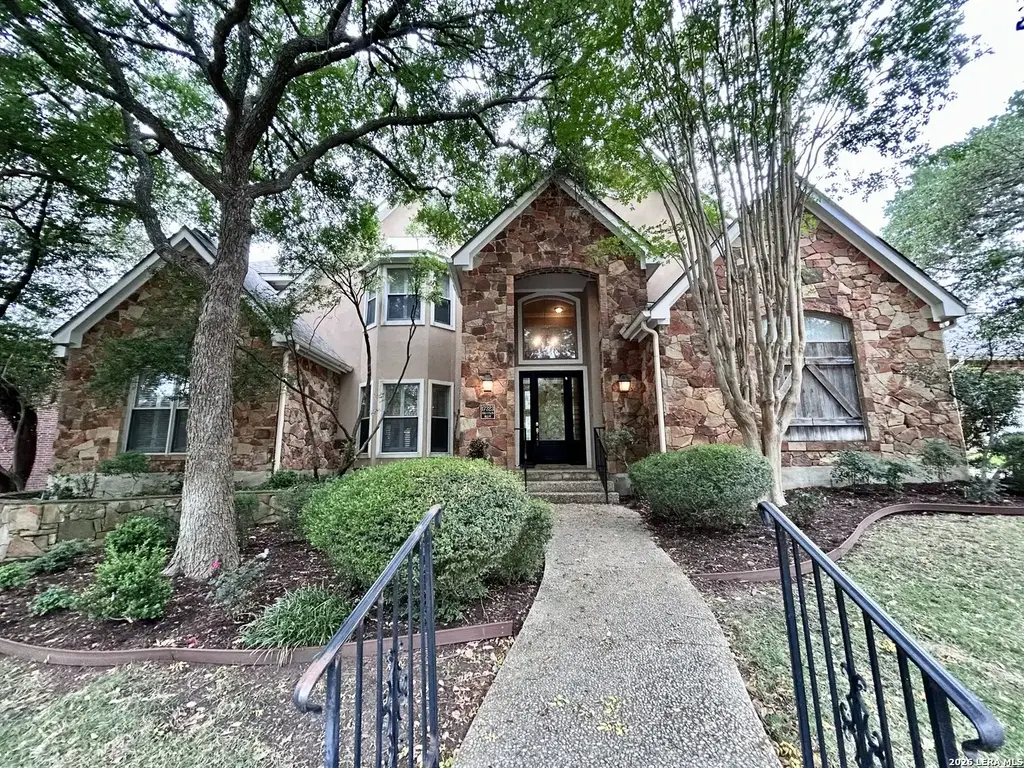 17323 Fountain Bluff Drive, San Antonio