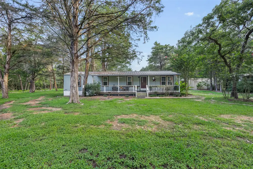 1218 County Road 436, Dime Box