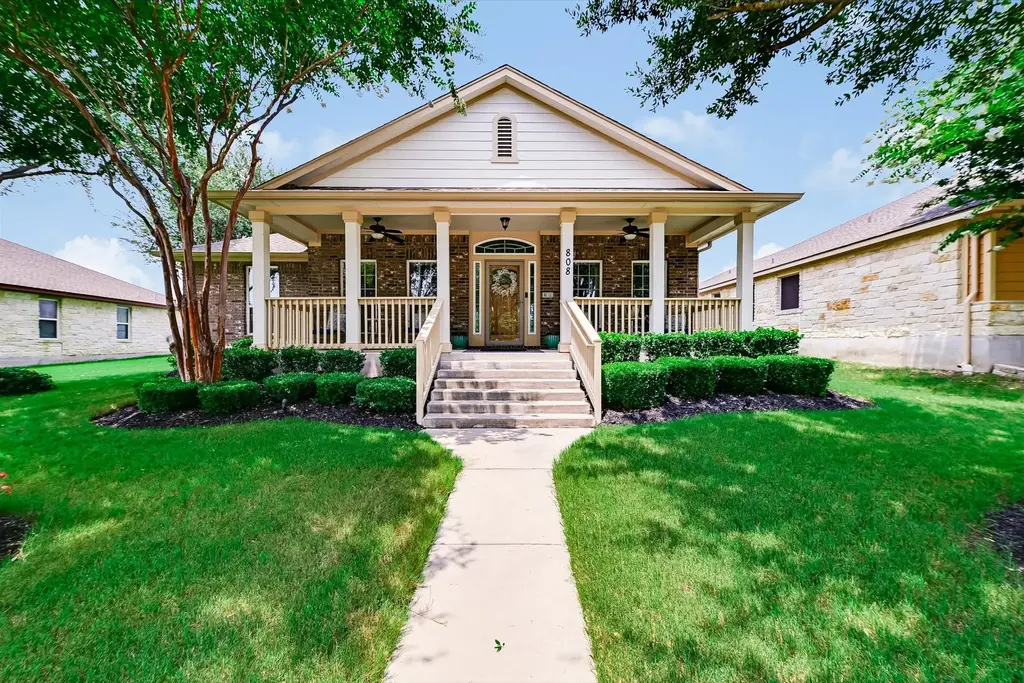 808 Walnut Canyon Boulevard, Pflugerville