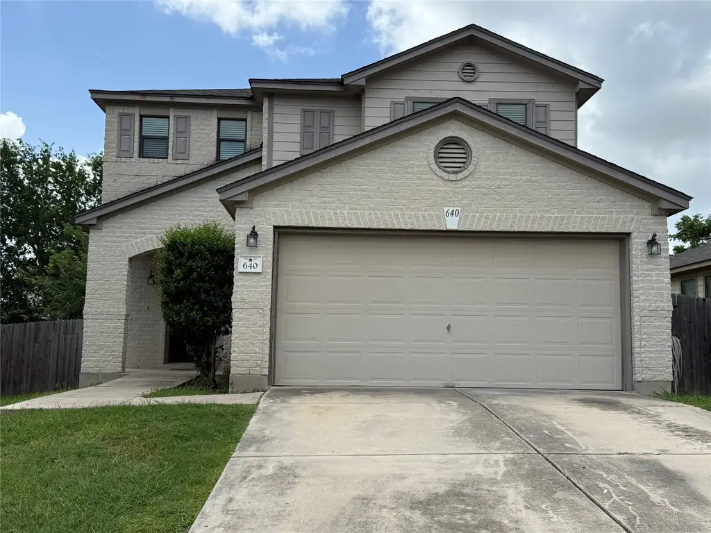 640 New Country Road, Kyle