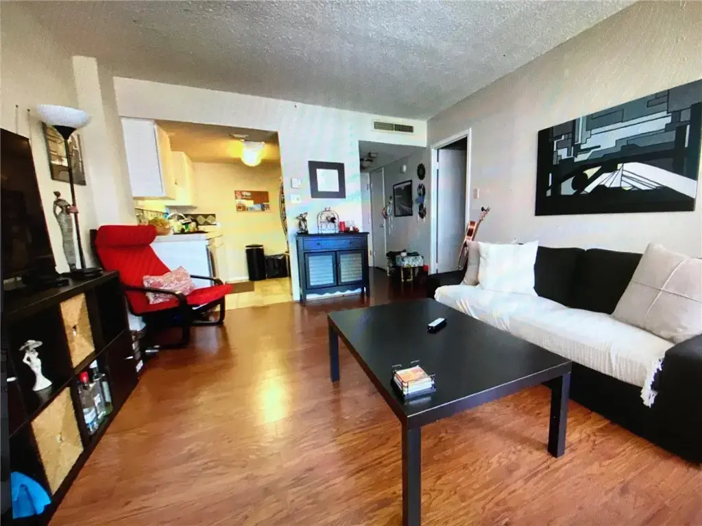 1800 Lavaca Street 704, Austin