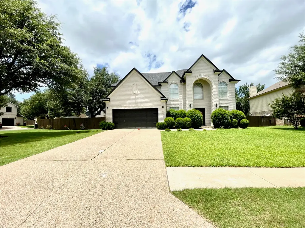 16028 Dark Lane, Austin