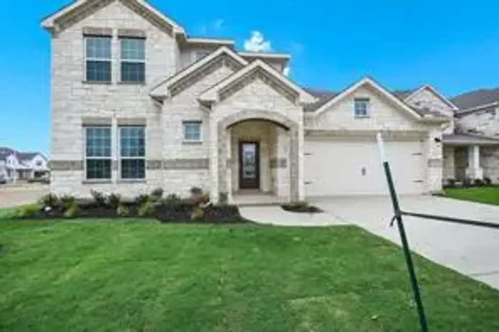 817 Paper Daisy Path, Leander