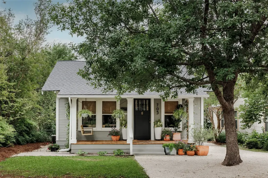 703 E 45th 1/2 Street, Austin