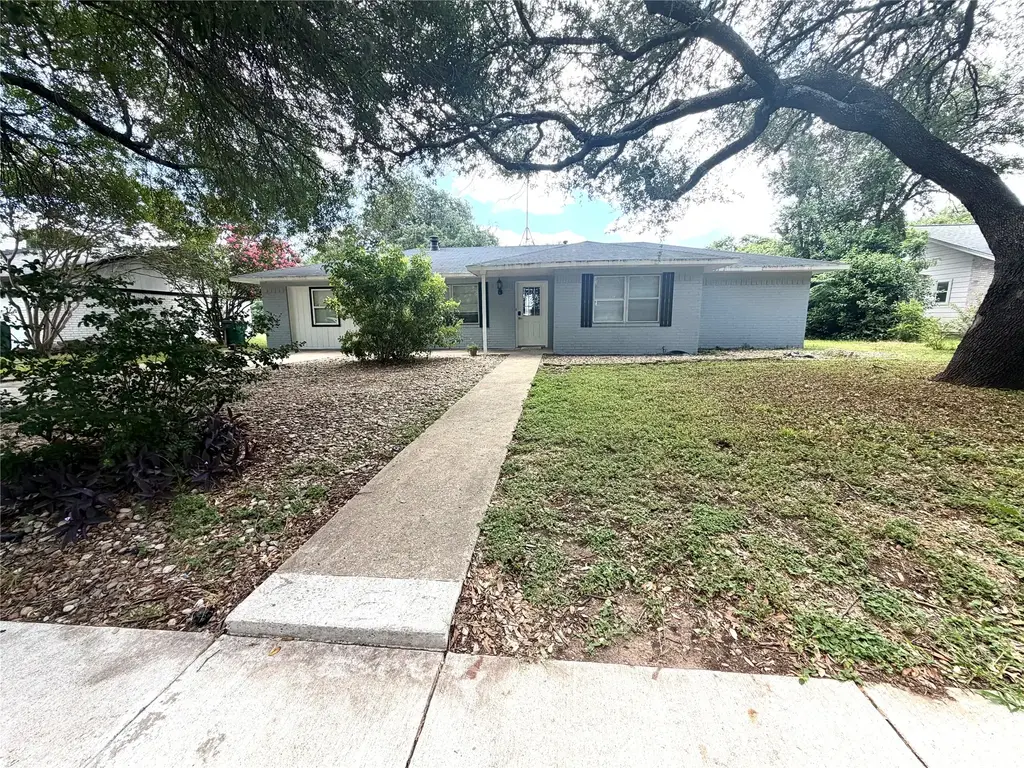 1519 Northwood Drive, Marble Falls