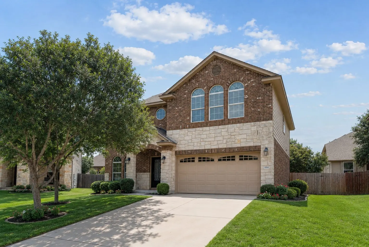 Photo of Listing #1651296