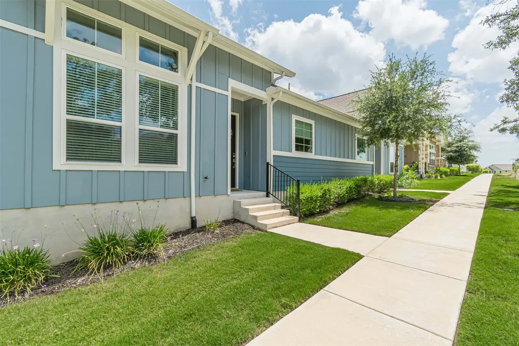 120 Stewart Drive 101, San Marcos