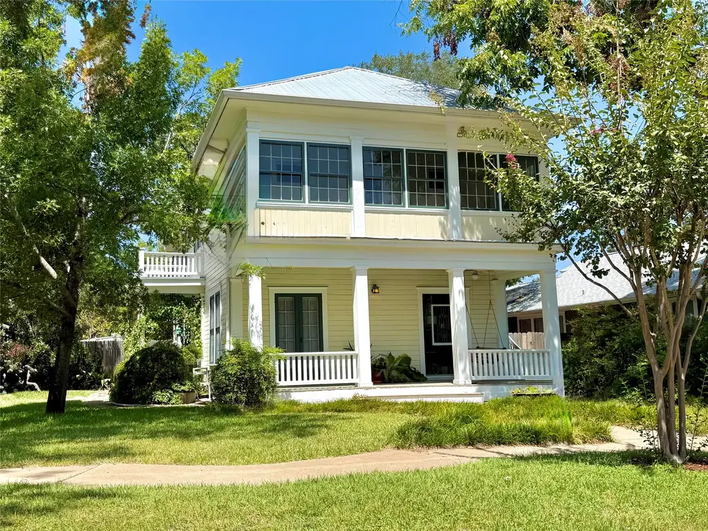200 W 40th Street, Austin