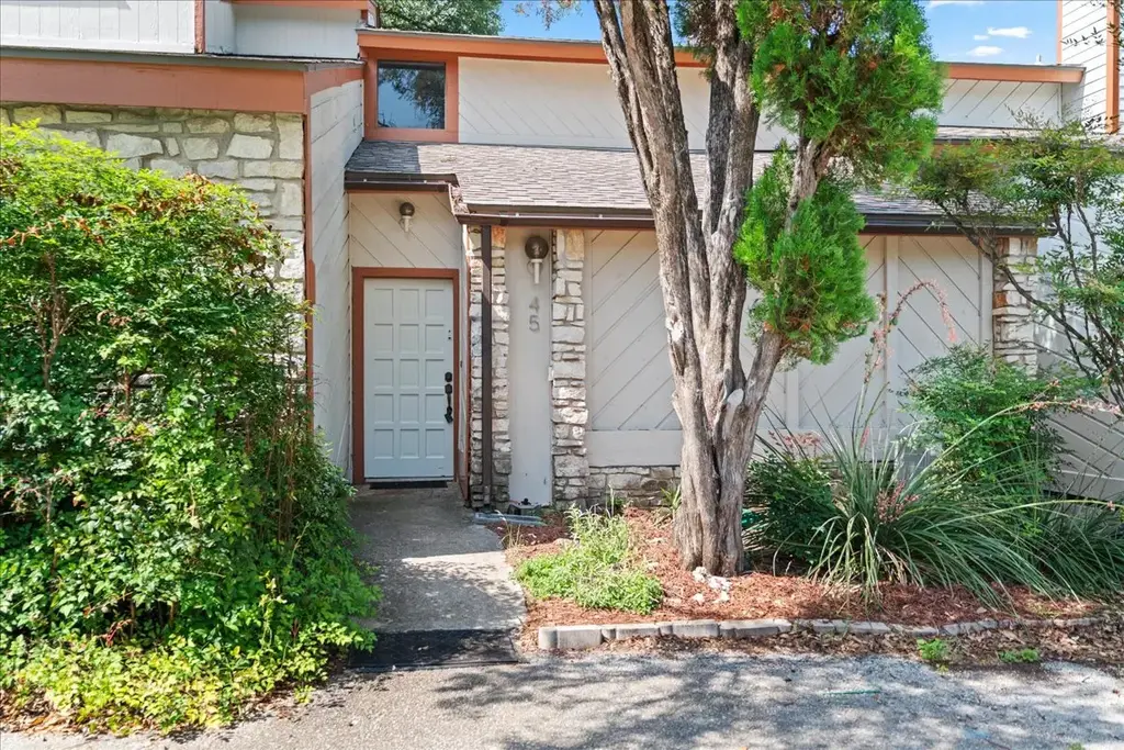 45 Cypress Fairway Village, Wimberley