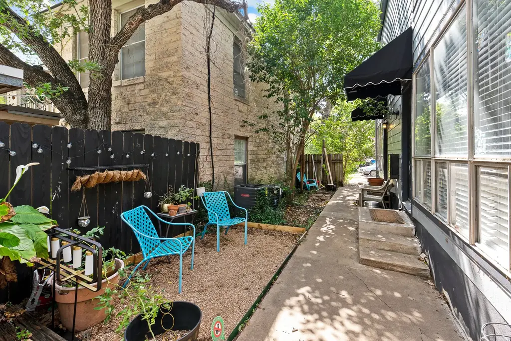 1405 Hartford Road 106, Austin
