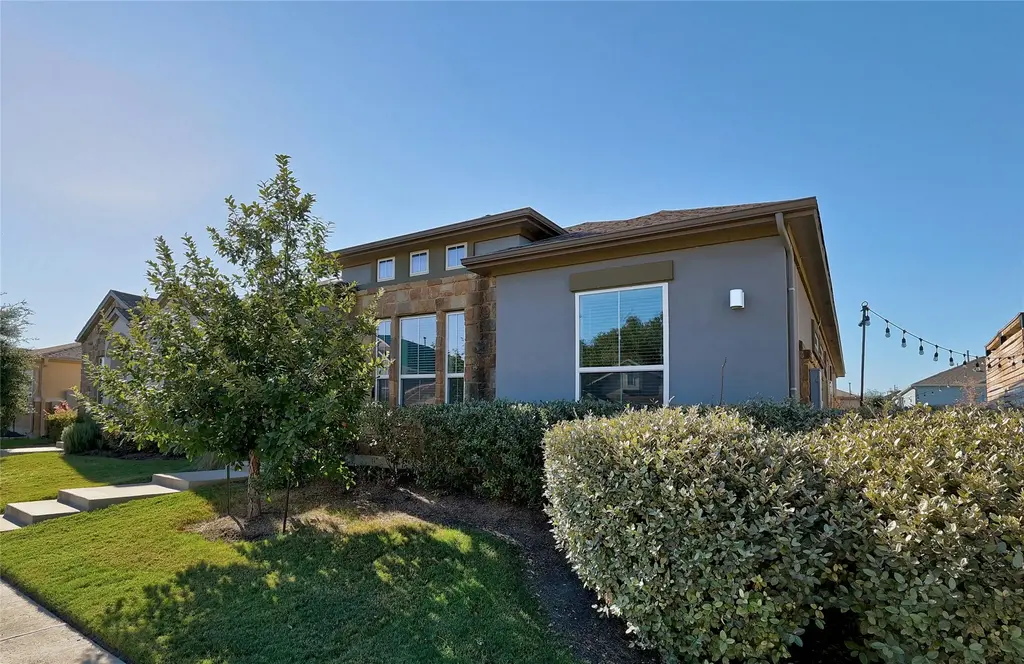 2800 Joe Dimaggio Boulevard 55, Round Rock