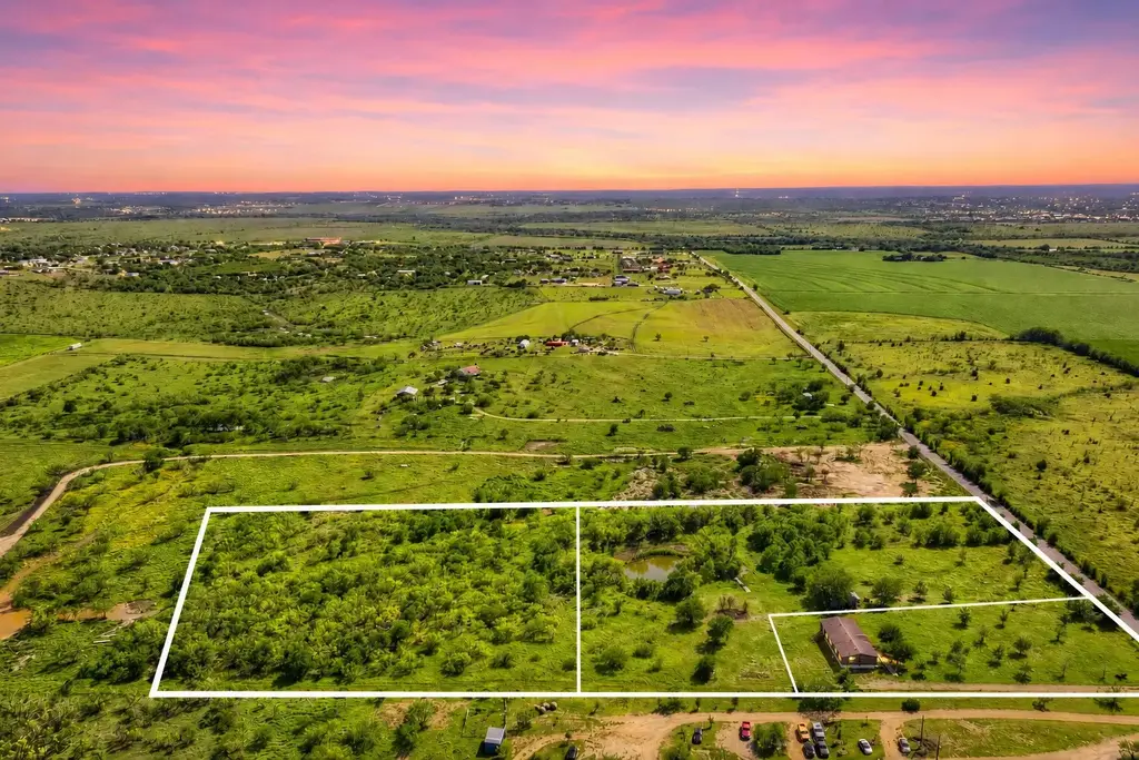 401 Graef Road, Kyle