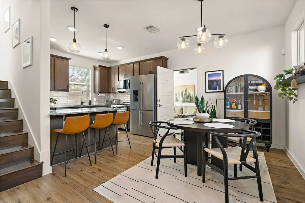 1402 Singleton Avenue B, Austin