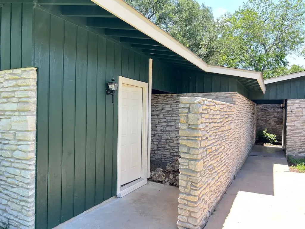 2305 Western Trails Boulevard A, Austin