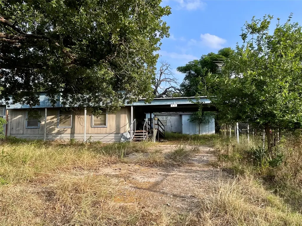 510 Beaver Street, Tow