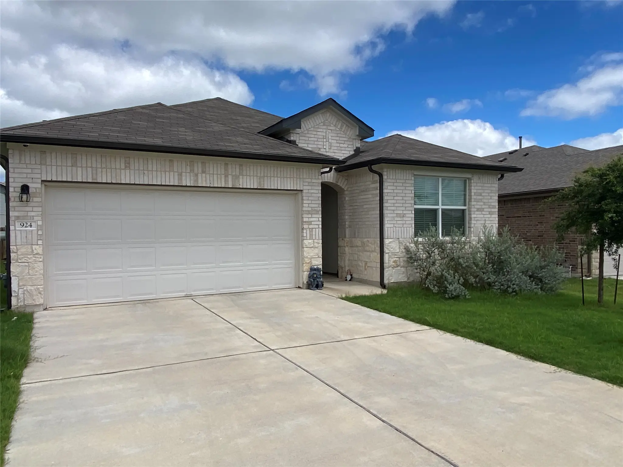 Photo of Listing #7092940