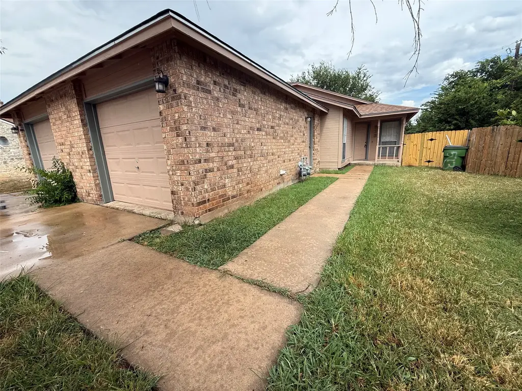 513 Sierra Cove, Round Rock