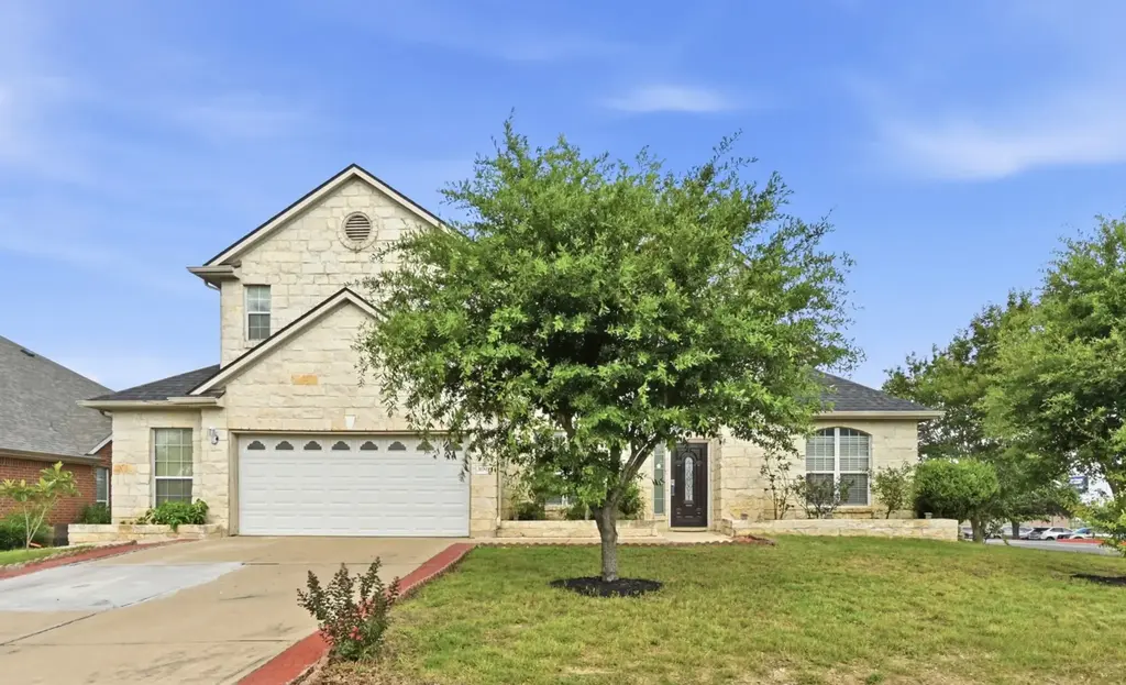 1689 Amberwood Loop, Kyle