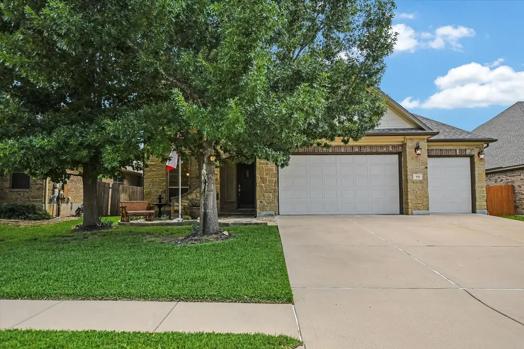 500 Victoria Drive, Cedar Park