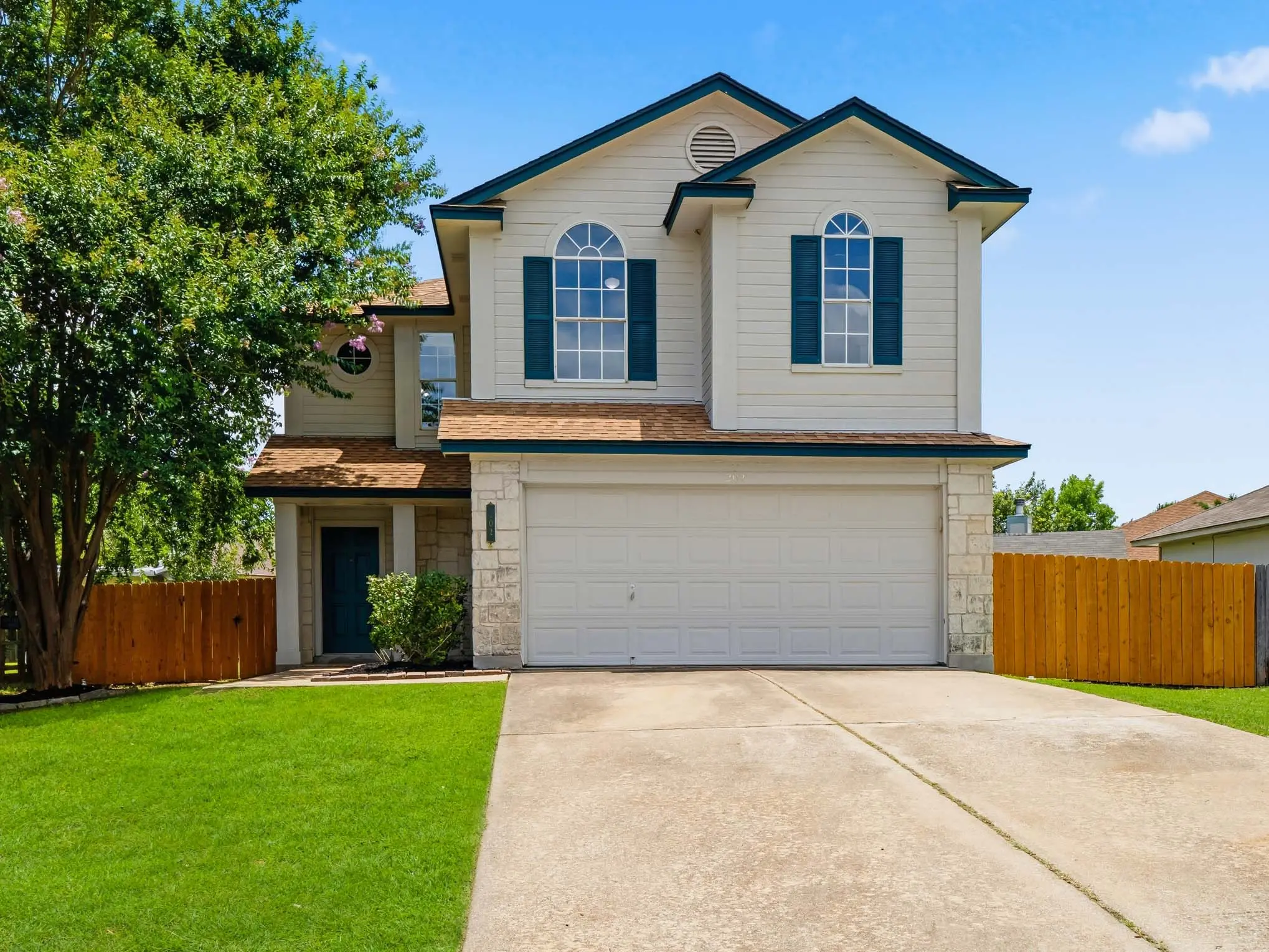 Photo of Listing #8876704