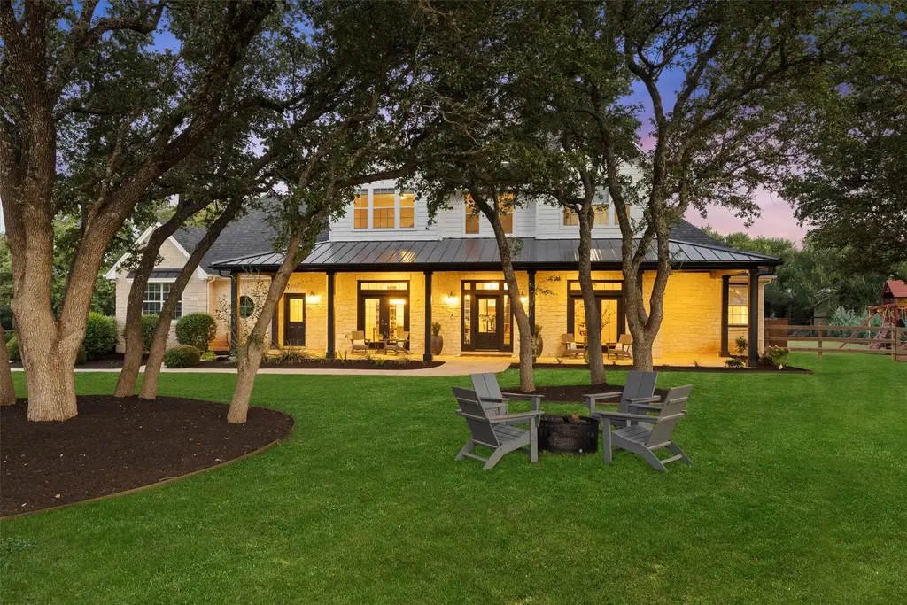 140 Vincas Shadow Court, Driftwood