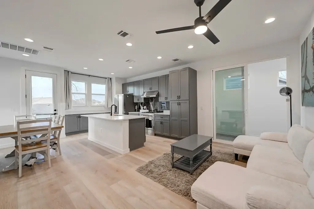 2220 Yellow Jacket Lane 1, Austin