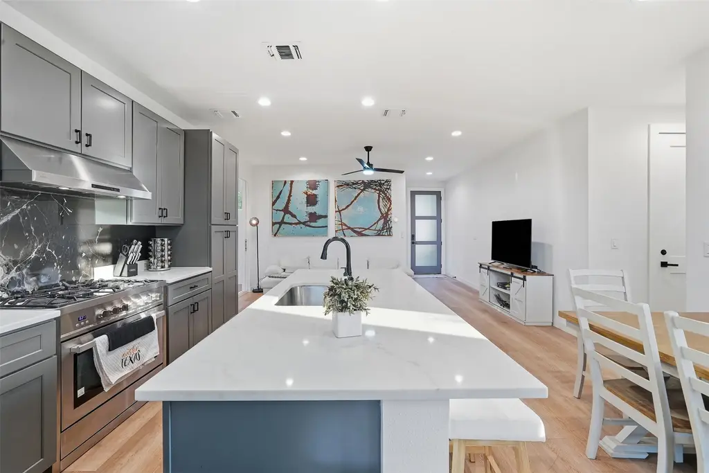 2220 Yellow Jacket Lane 1, Austin