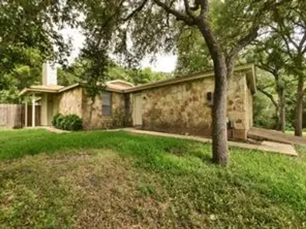 9802 Hundred Oaks Circle A, Austin