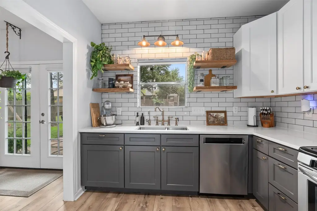 1209 York Castle Drive, Pflugerville