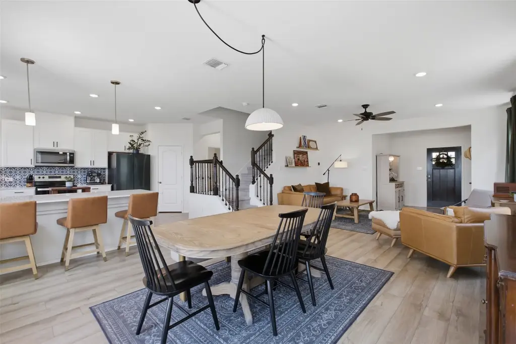 110 Sweet Autumn Drive, Georgetown