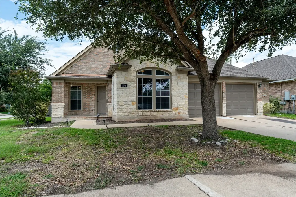 11516 Sunny Creek Lane, Manor