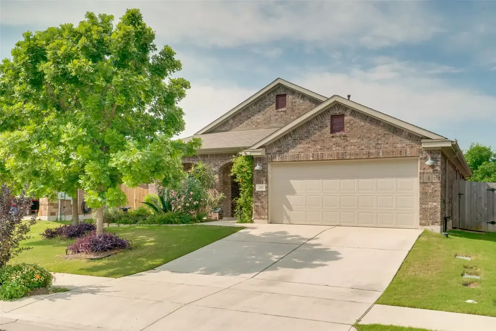 292 Strawberry Blonde Drive, Buda