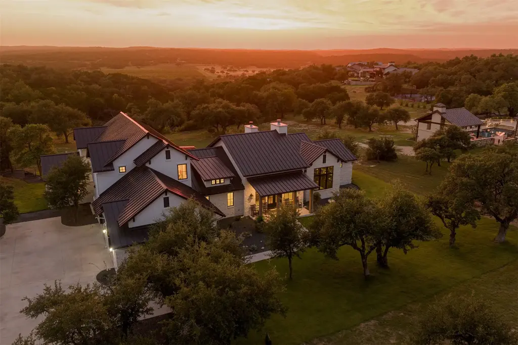 3706 Tuscany Drive, Driftwood